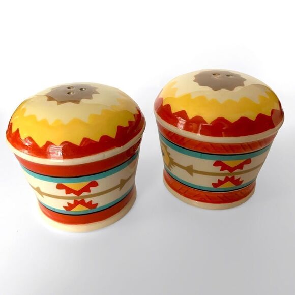 Southwestern Aztec Salt & Pepper Shakers - Picture 4 of 6